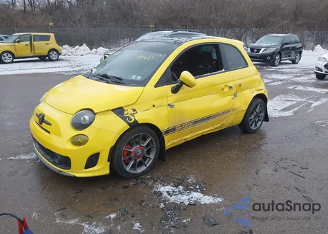 2016 Fiat 500 Abarth z USA, uszkodzony, nr VIN 3C3CFFFH0GT122158